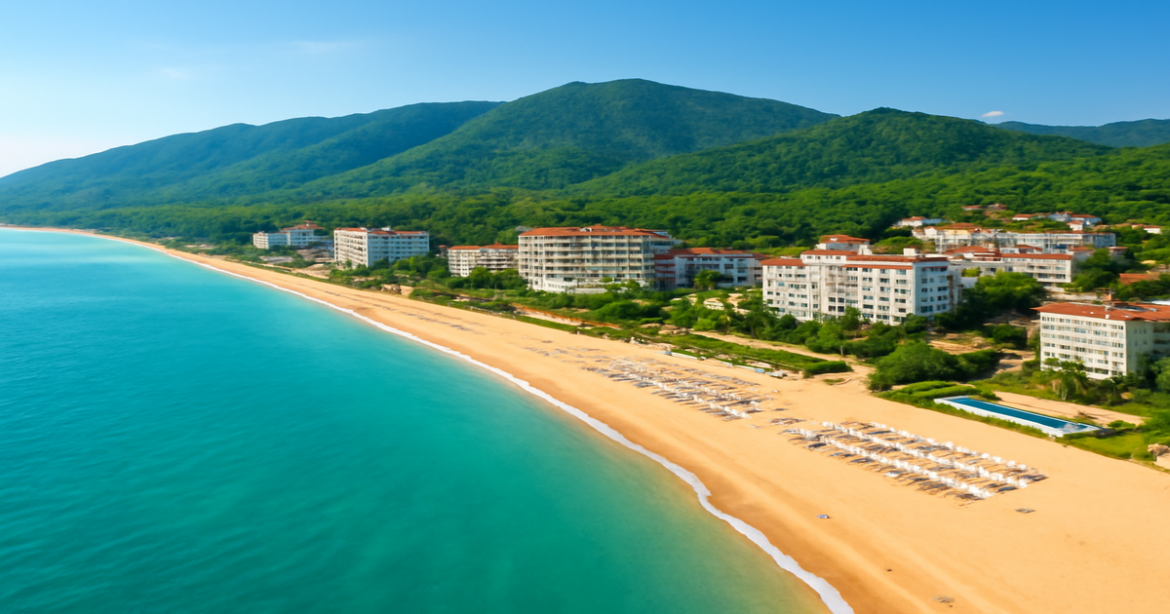 Explore the beauty of пляжные курорты России with this stunning beach resort view.