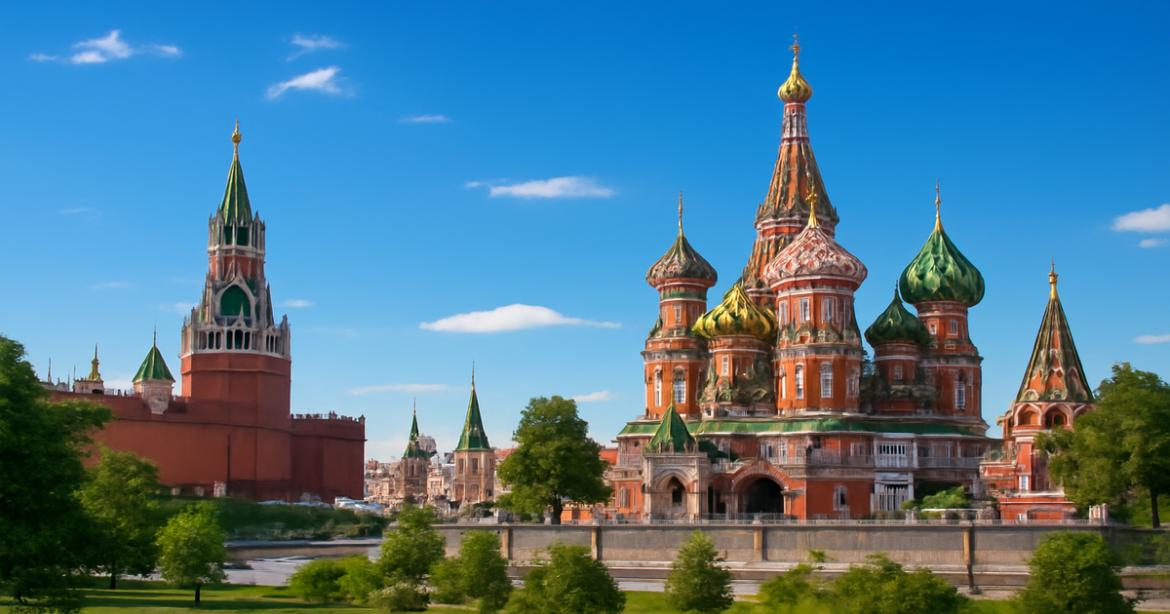 Explore the breathtaking достопримечательности Москвы with stunning views of Red Square and the Kremlin.