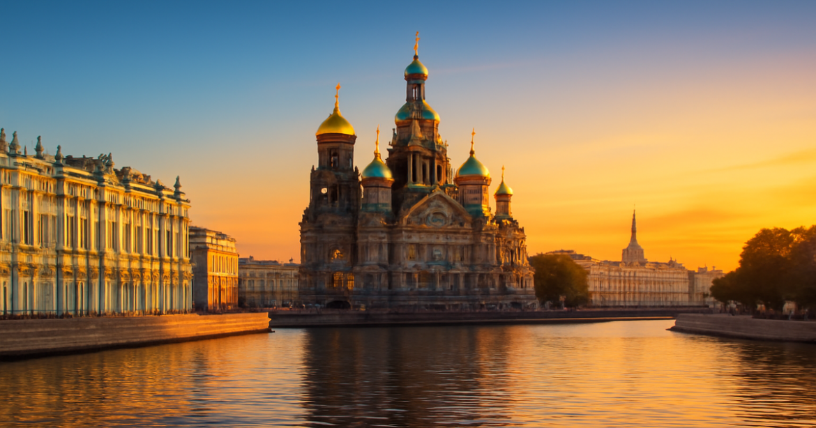 Explore Санкт-Петербург with our tourist guide, featuring iconic landmarks and stunning views.