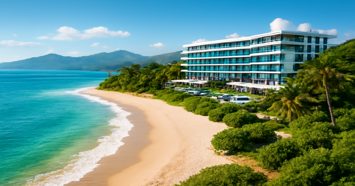 Beautiful hotel by the sea, perfect for vacation; ideal выбор отеля у моря.